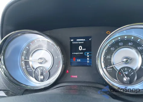 2013 Chrysler 300 Motown из США, поврежденный, VIN 2C3CCAAG6DH626423